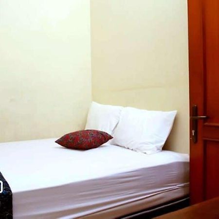 Unique Guesthouse Bandung Dış mekan fotoğraf